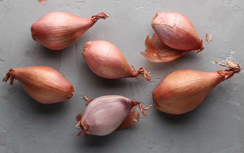 Shallots (छोटे प्याज़)